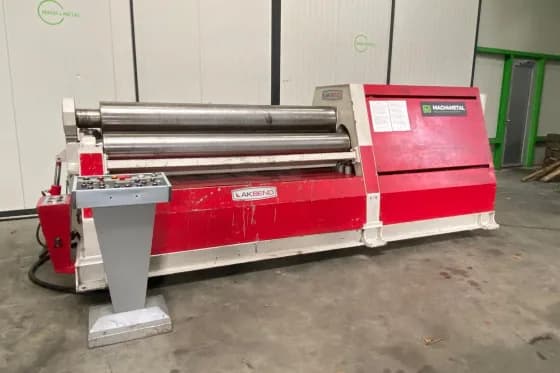Three-roll plate rolling machine used for cylindrical and conical forming